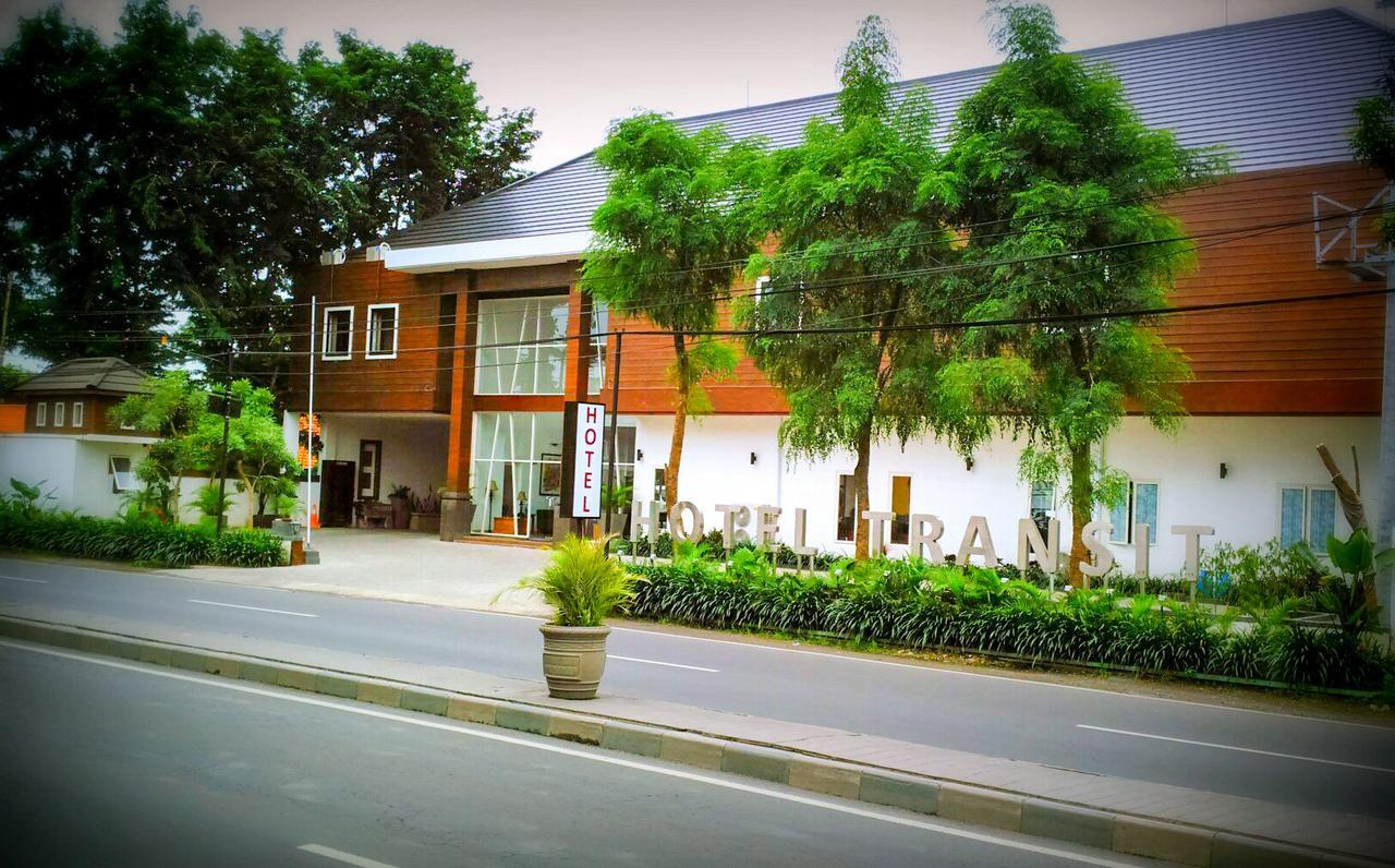 Hotel Transit Pasuruan Extérieur photo