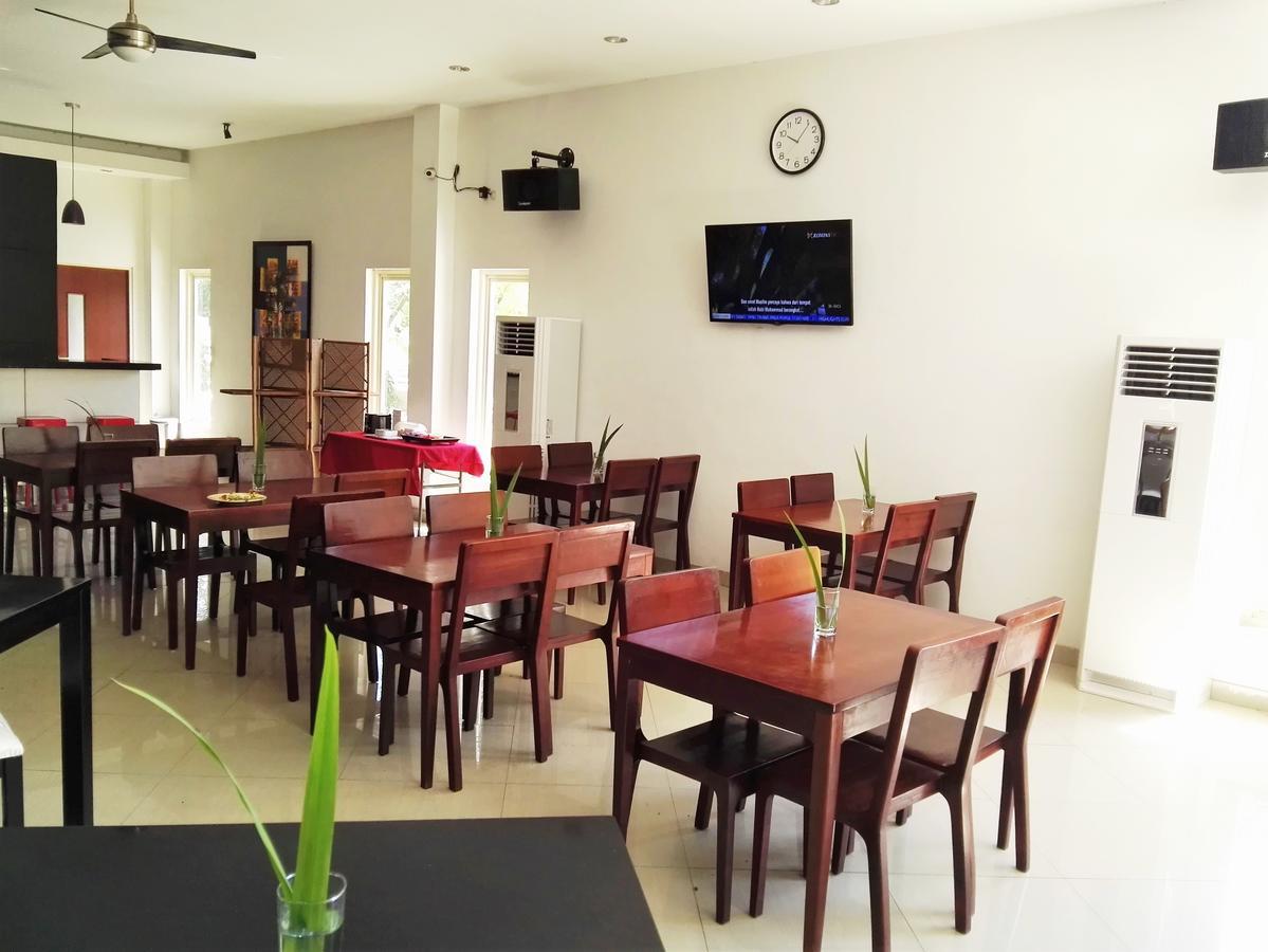 Hotel Transit Pasuruan Extérieur photo