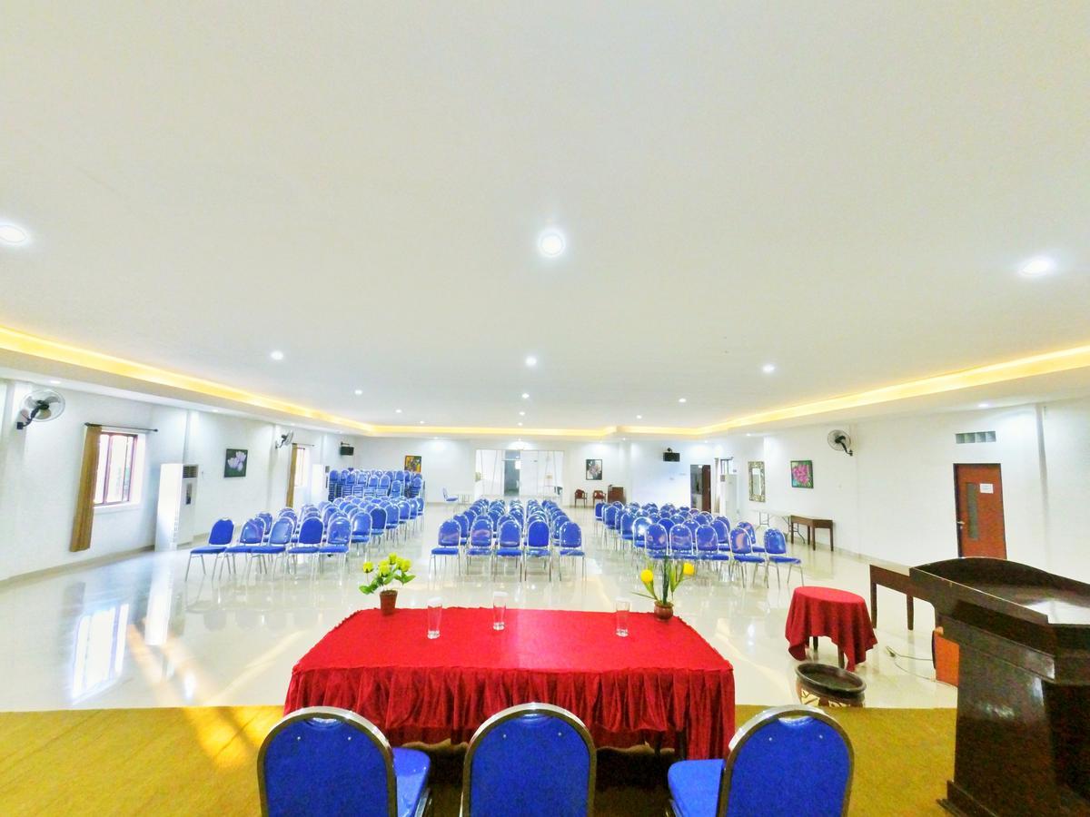 Hotel Transit Pasuruan Extérieur photo